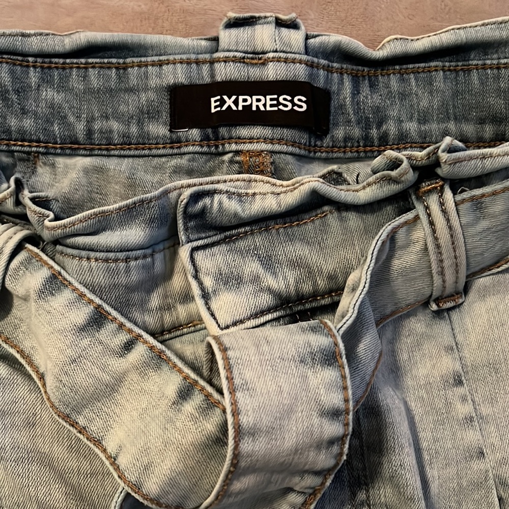 EXPRESS Super High Rise Shortie - Picture 4 of 7